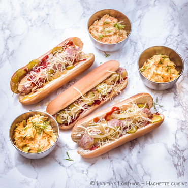 Hot Dog Knack Maison et Coleslaw par Grégory Cuilleron Hot Dog Knack Maison et Coleslaw par Grégory Cuilleron
